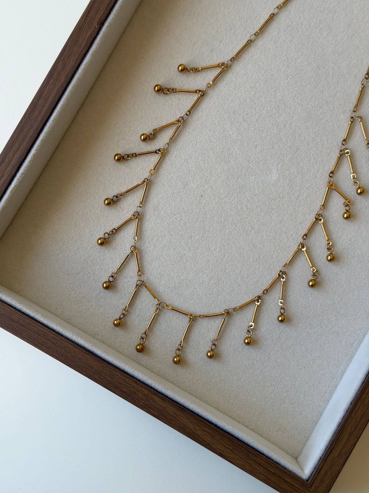 Collares