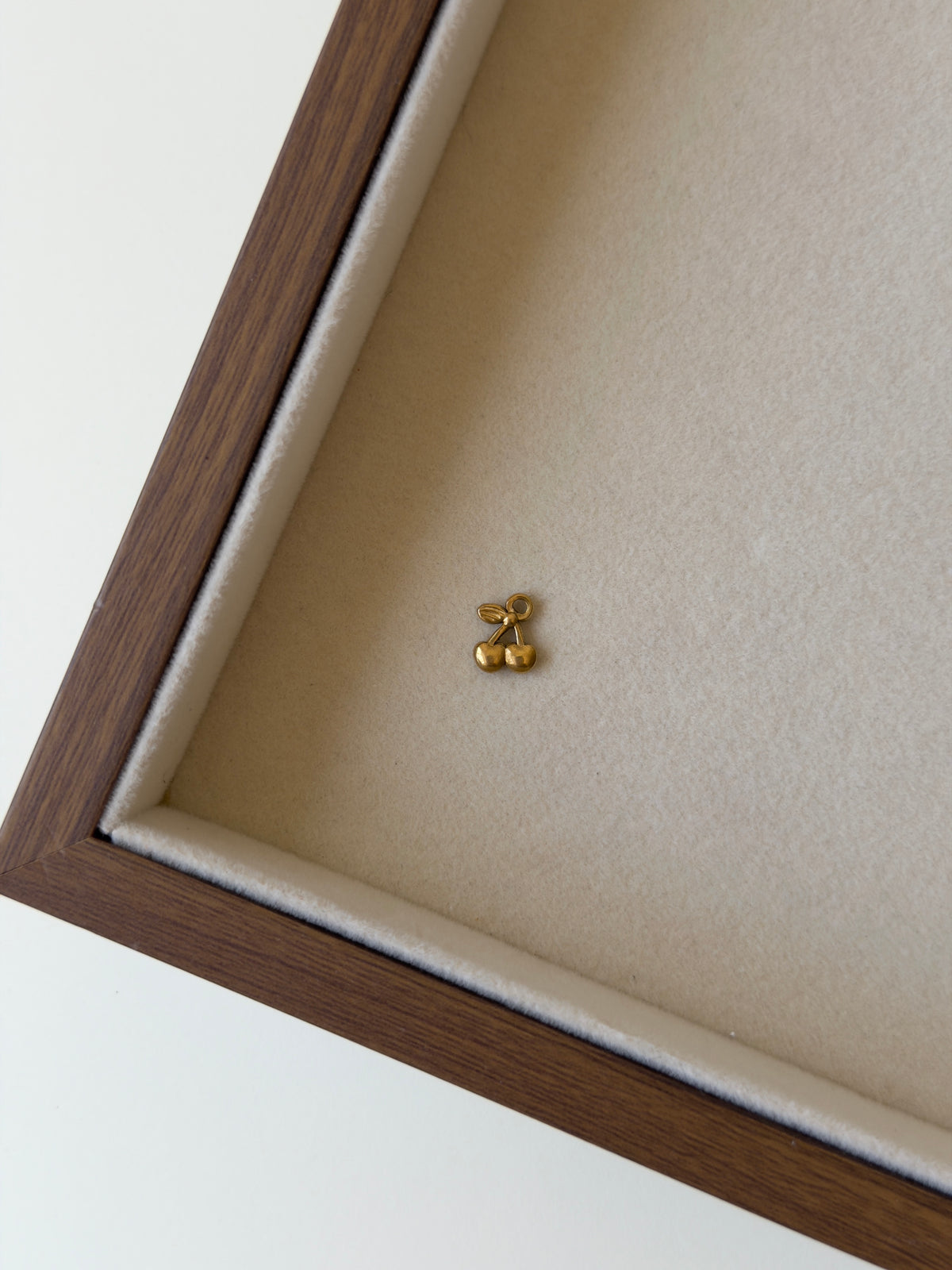 Charm Cereza mini