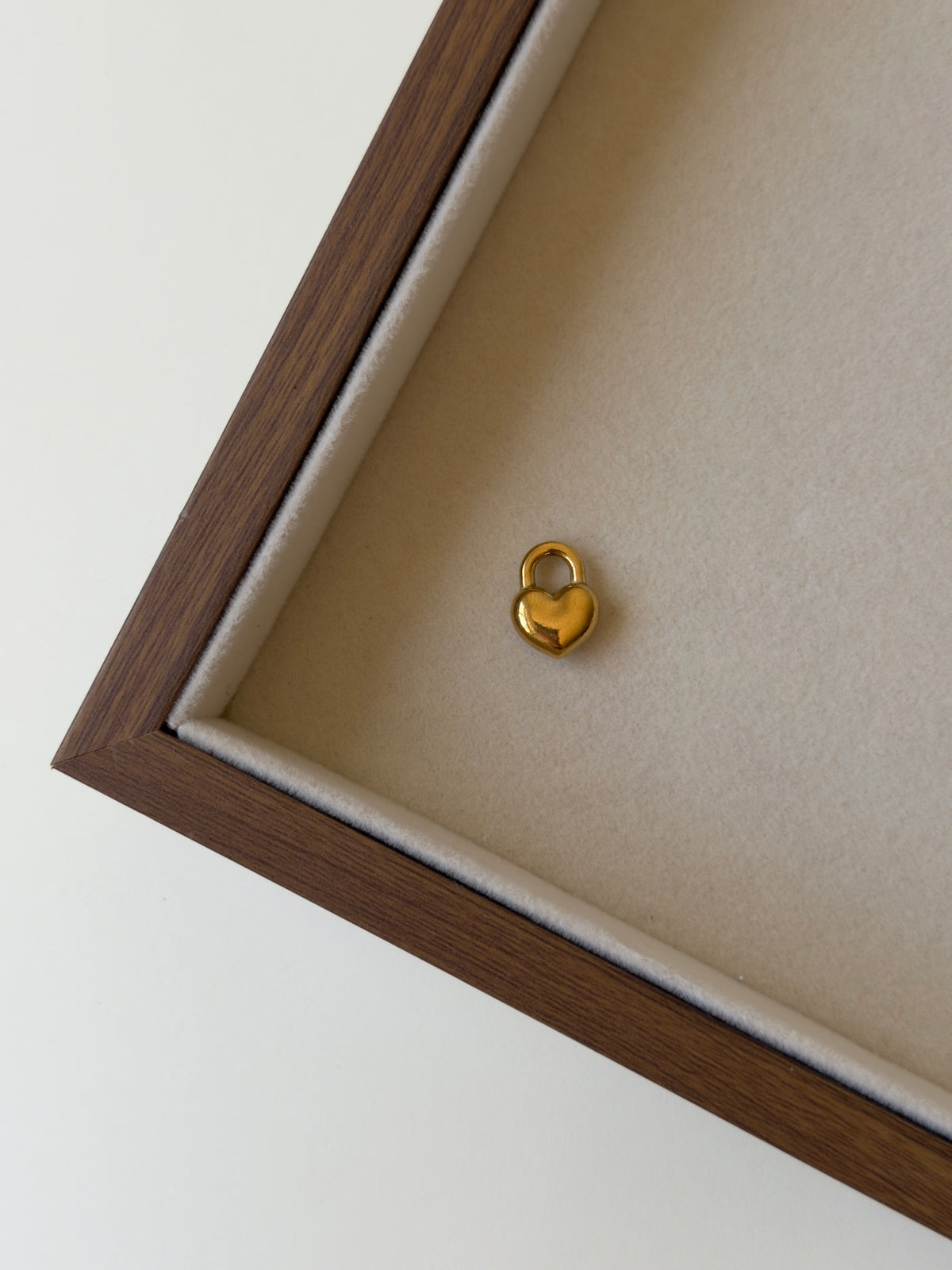 Charm Corazón candado
